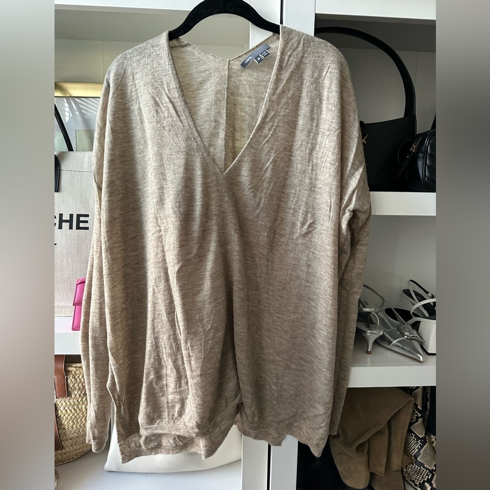 V neck sweater